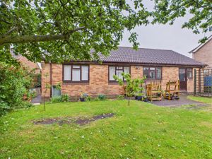 Rear elevation/garden- click for photo gallery
